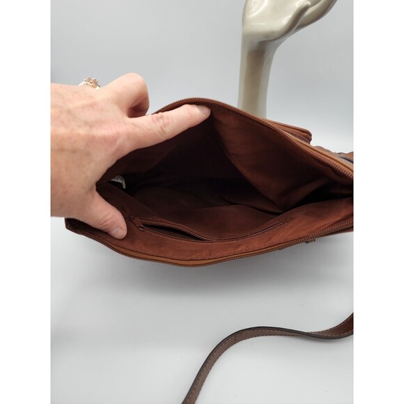 John Romaine Vinyl Brown Purse With Strap Multiple Pockets - Picture 7 of 12